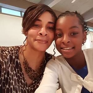 Meet your Posher, Angela